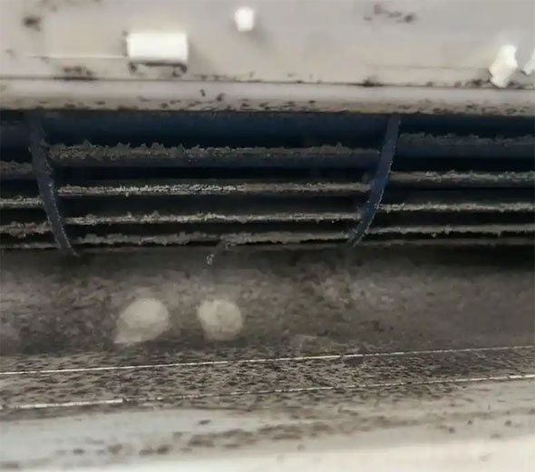 澄海空调吹的风有股烧焦味是怎么回事